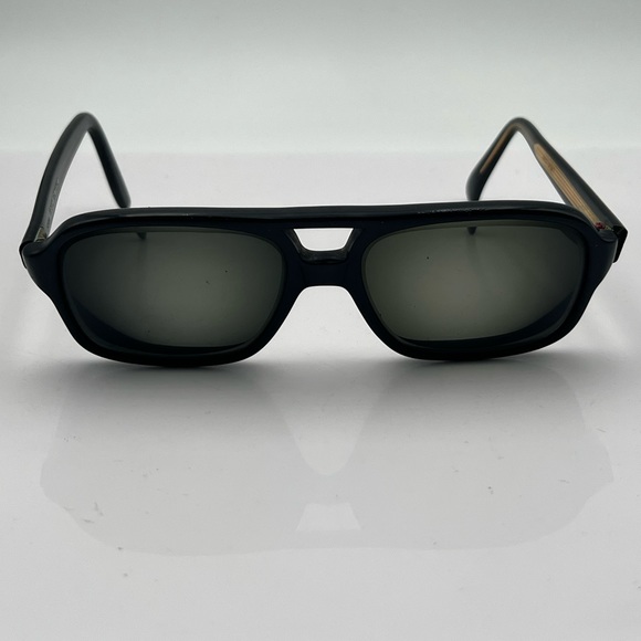 WH Other - Vintage WH 251 Black Pilot Sunglasses Frames
